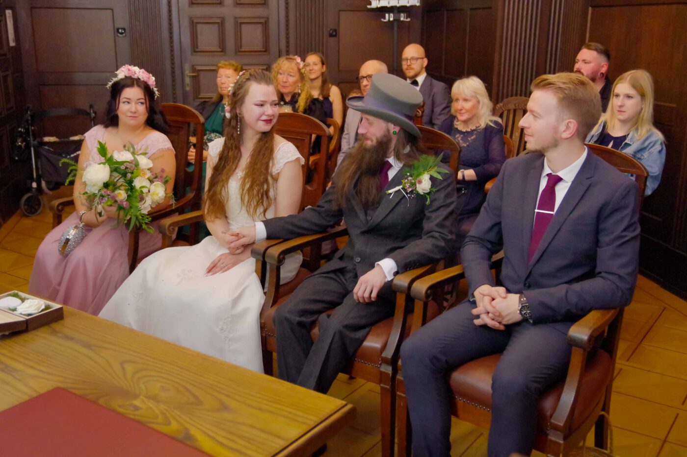 Bild 113 - Edith, Janine, Jasmin, Julian, Justin, Lesley, Mario, Sabine, Standesamt, Trausaal, Ute - [K70_0202]