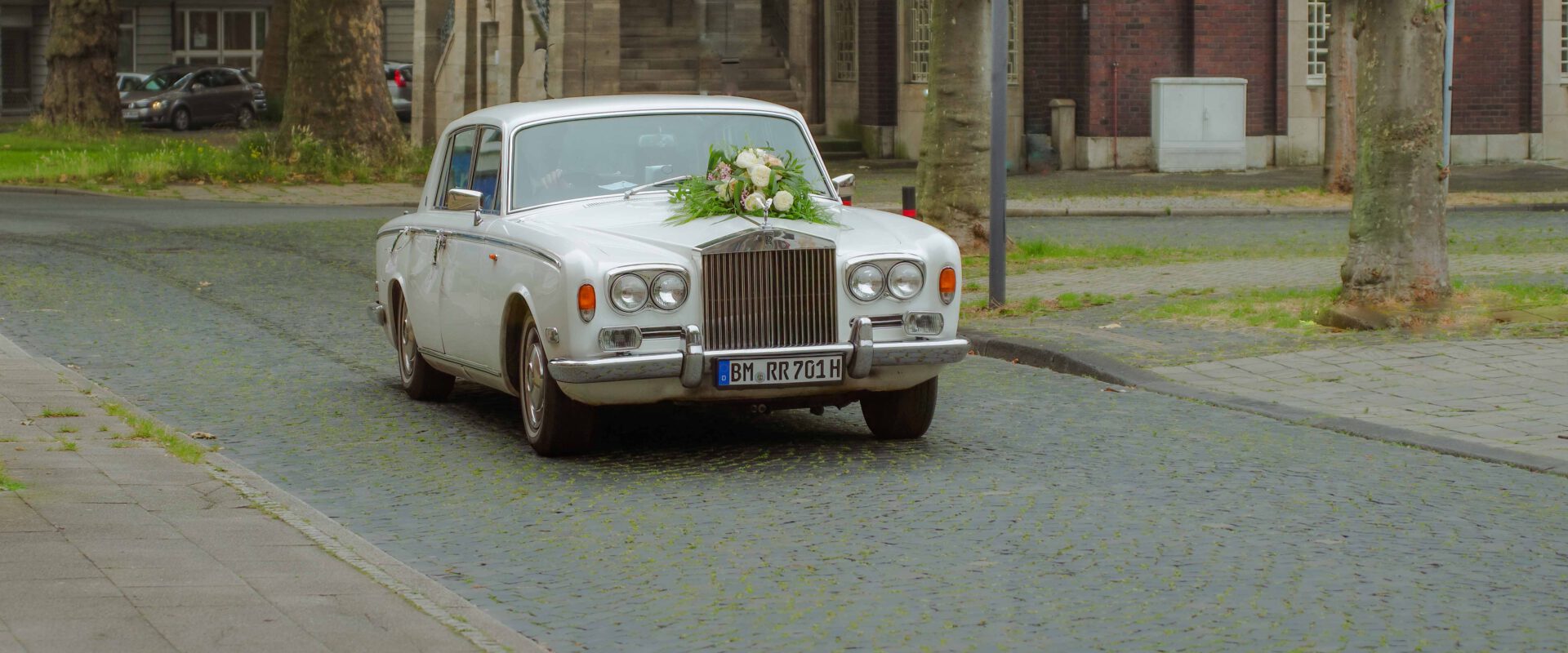 Standesamt – Ankunft der Braut