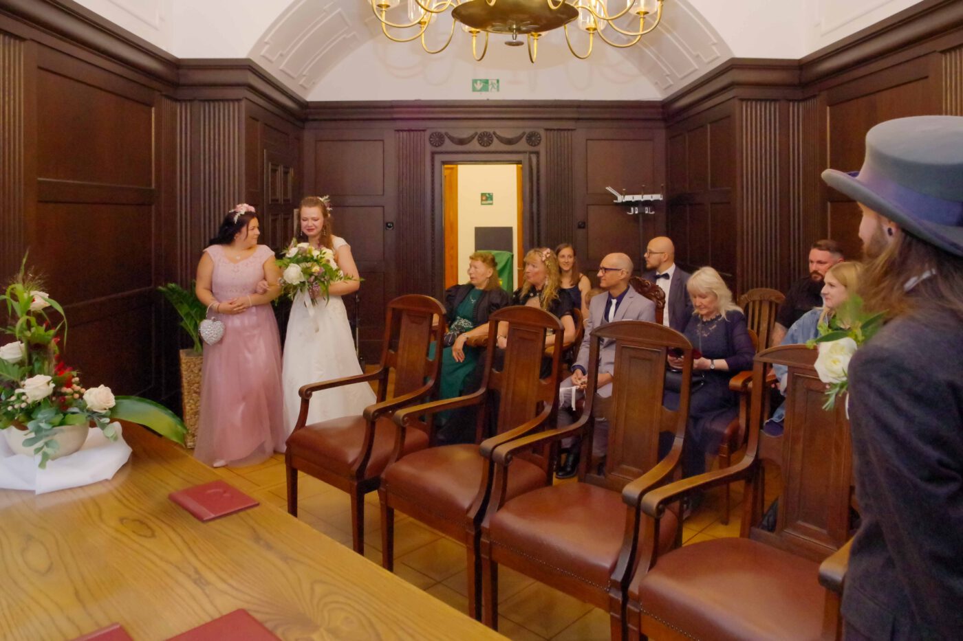 Bild 28 - Dirk, Edith, Janine, Jasmin, Mario, Sabine, Standesamt, Trausaal - [K70_0144]