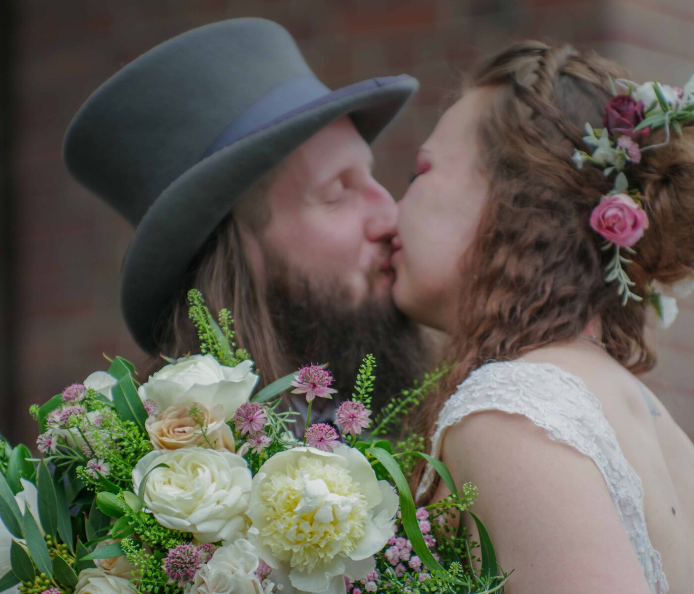 Bild 40 - Aussentreppe, Janine, Patrik, Standesamt [K_3_0111]