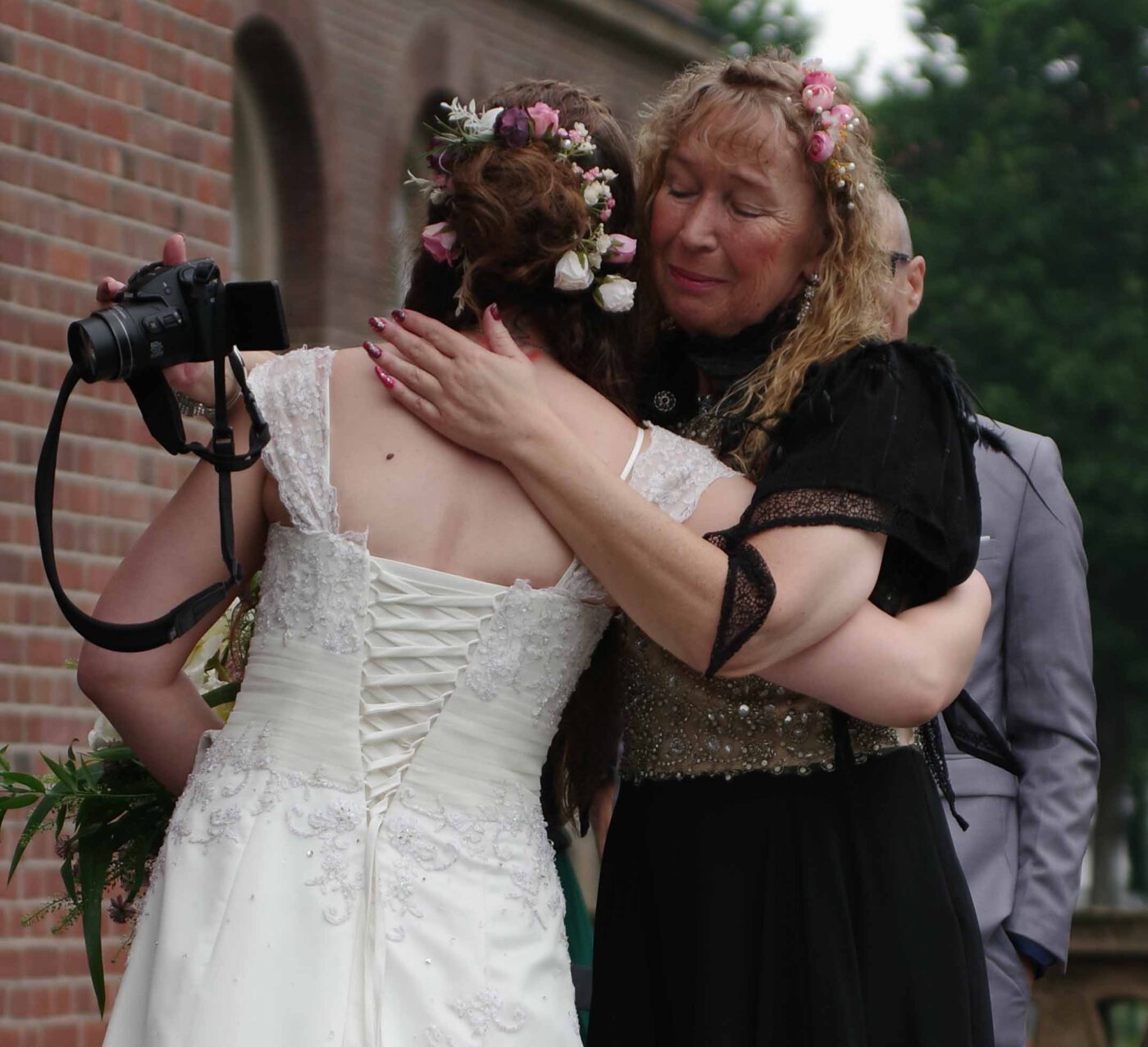 Bild 42 - Aussentreppe, Janine, Ute, Standesamt [K_3_0120]