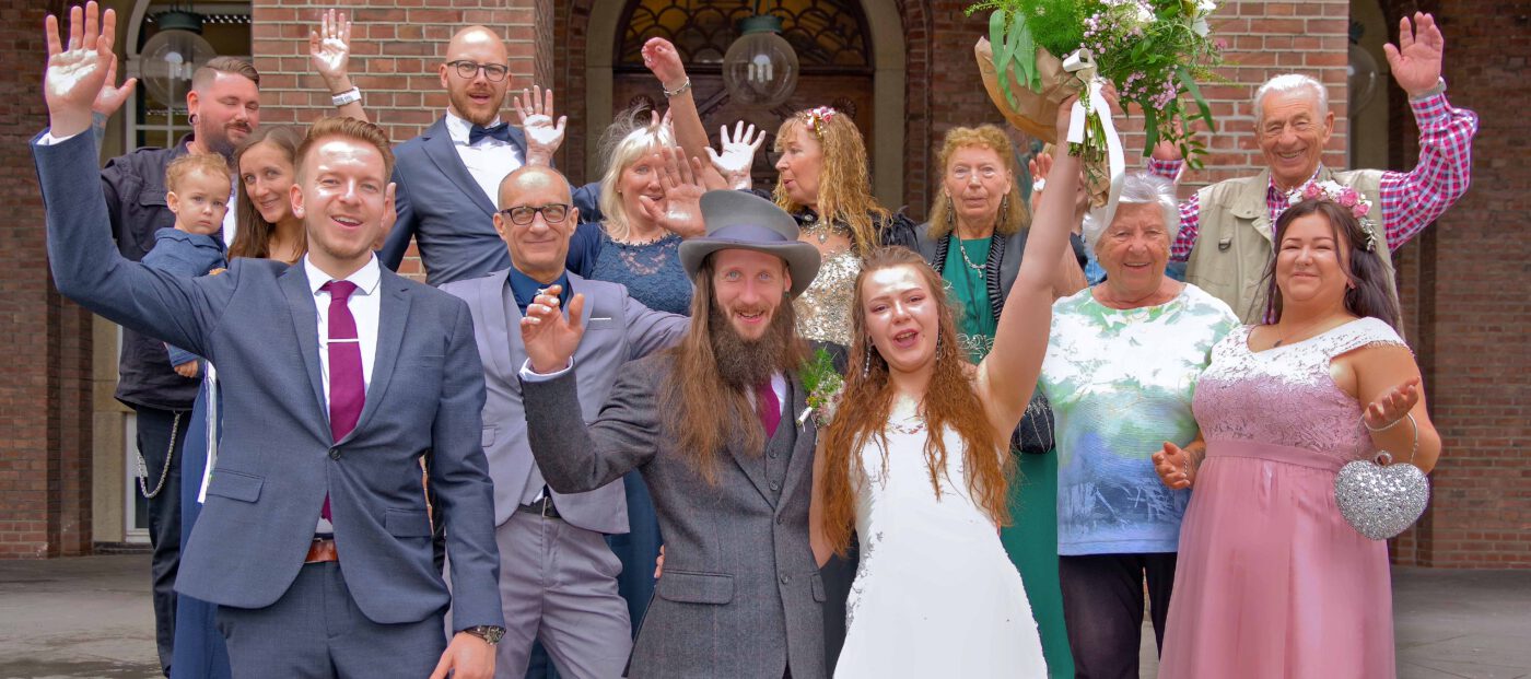 Bild 03 - Dirk, Edith, Hochzeit Rosenbaum, Janine, Jasmin, Julian, Justin, Lesley, Mika, Patrik, Sabine, Ute - [K70_0256]