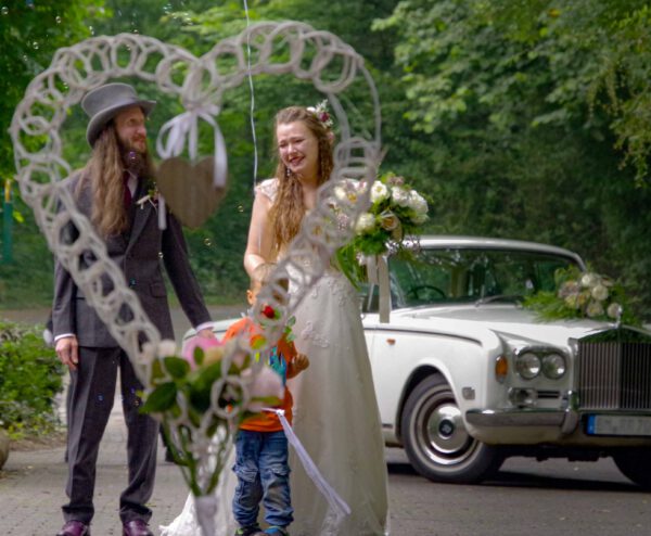 Bild 04 - Forsthaus, Gysenbergpark, Hochzeit Rosenbaum, Janine, Patrik, Sektempfang, Ute - [K70_0284]
