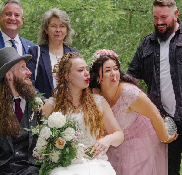 Bild 18 - Forsthaus, Hochzeit Rosenbaum, Parkbank - [K70_0507]